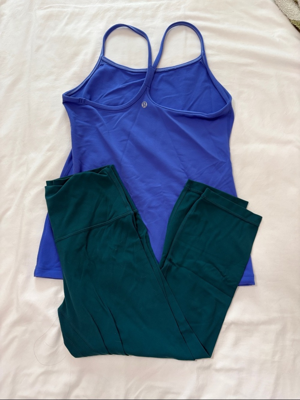 lululemon athletica power Y Tank with Teal cropped Leggings